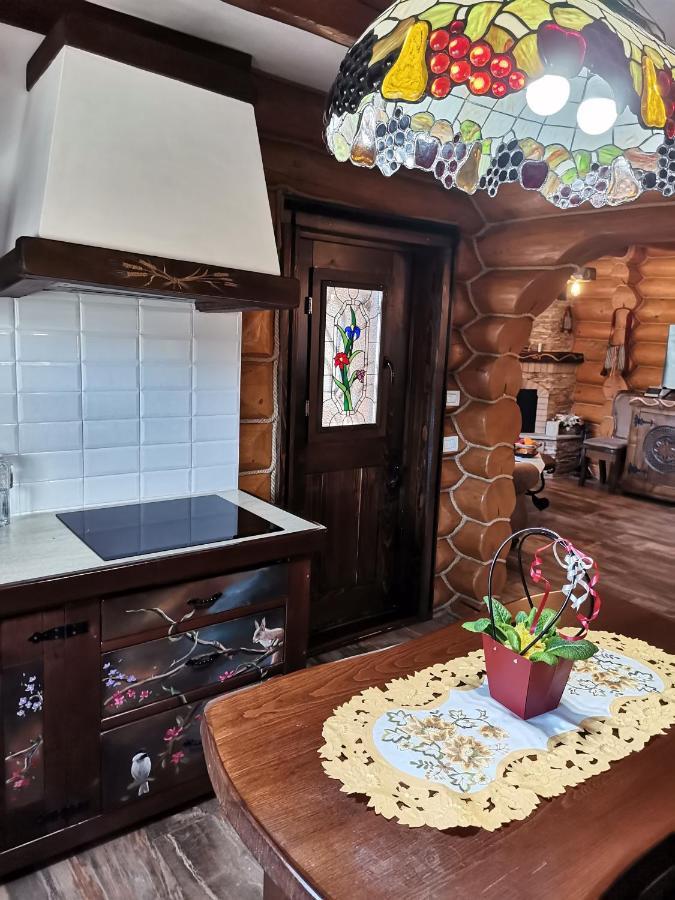 Casa De Poveste Sucevita Eksteriør bilde